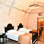 Evanthia Cave 5*
