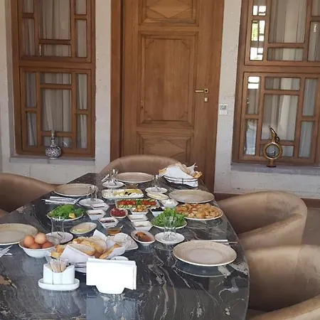 Evanthia Cave - Special Class 5*