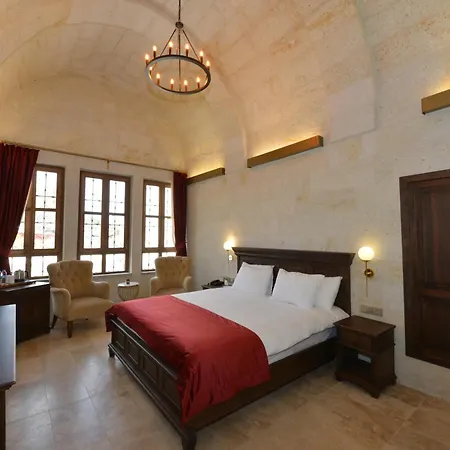 Evanthia Cave 5*