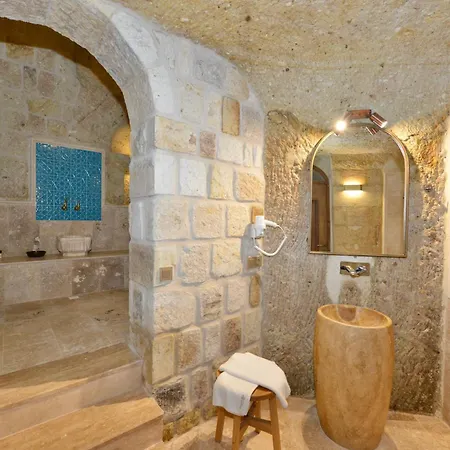 Evanthia Cave Hotel 5*