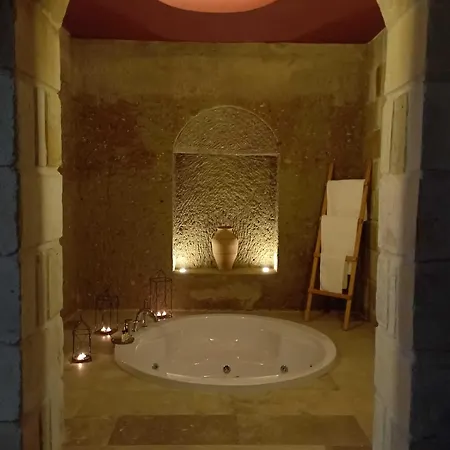 Evanthia Cave Hotel 5*