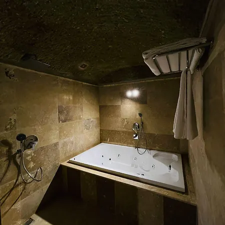 Hotel Evanthia Cave