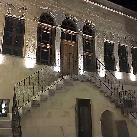 Evanthia Cave Hotel