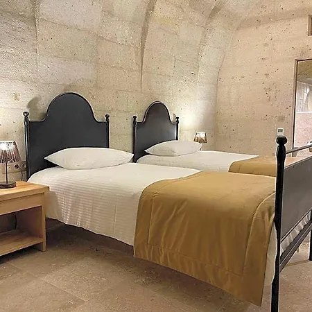 Evanthia Cave Hotel 5*