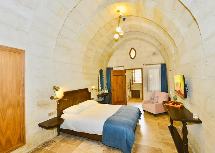 Evanthia Cave Hotell 5*