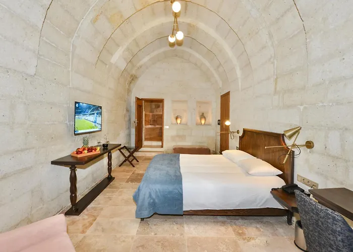 Evanthia Cave Hotel 5*