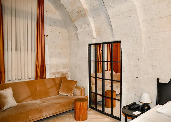 Hotel Evanthia Cave 5*