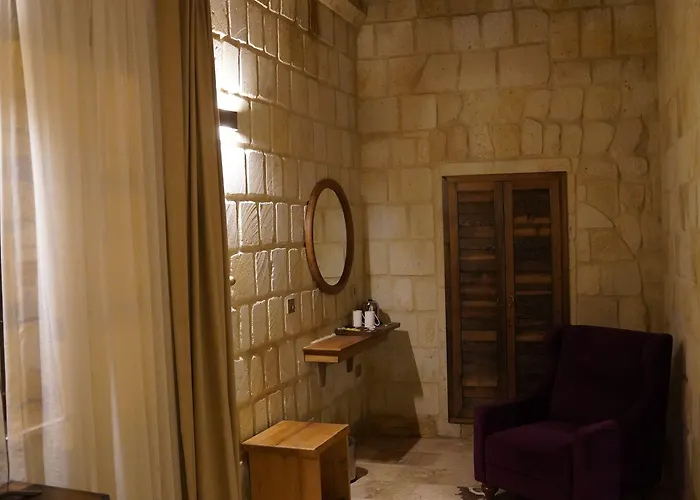 Hotel Evanthia Cave 5*